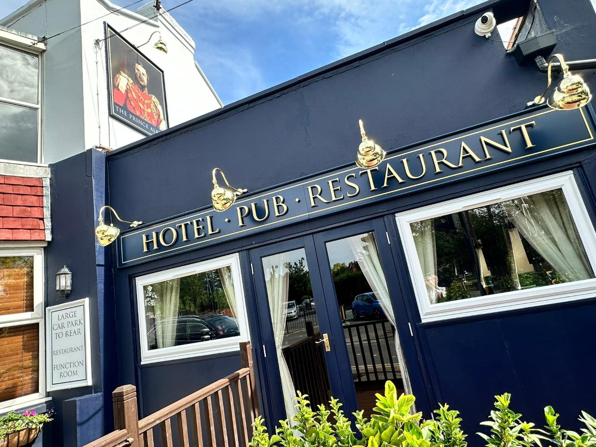 The Prince Albert Pub & Hotel Windsor Buitenkant foto